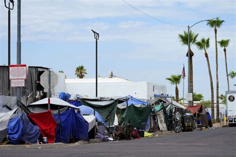 Phoenix finishes clearing downtown homeless encampment after .